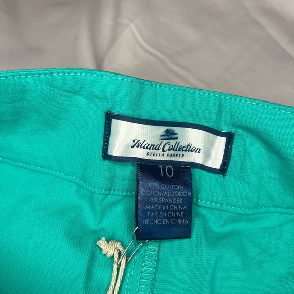 Vibrant Green Women's Shorts with Nautical Rope Accent - Picture 5 of 7